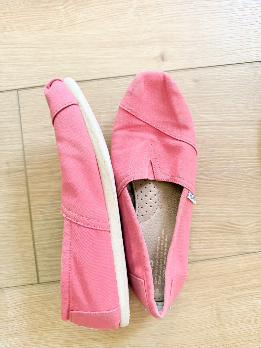 Women’s Casual Canvas Slip-On Shoes in Coral Pink